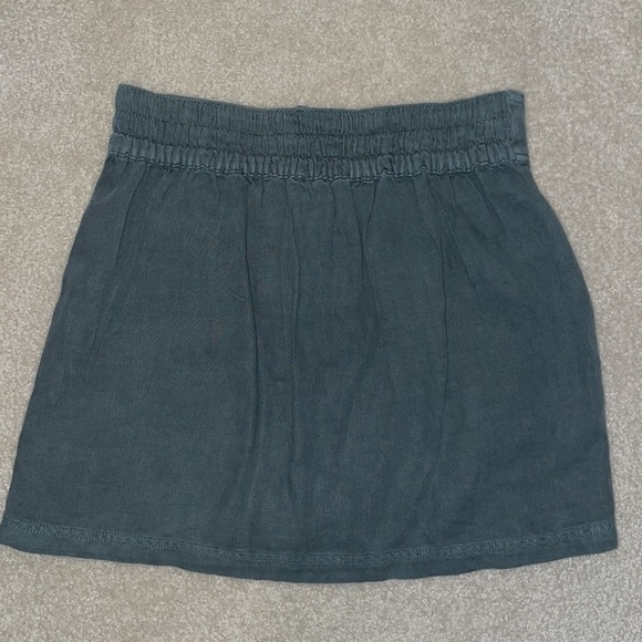 Aerie Green Mini Skirt - Picture 2 of 3